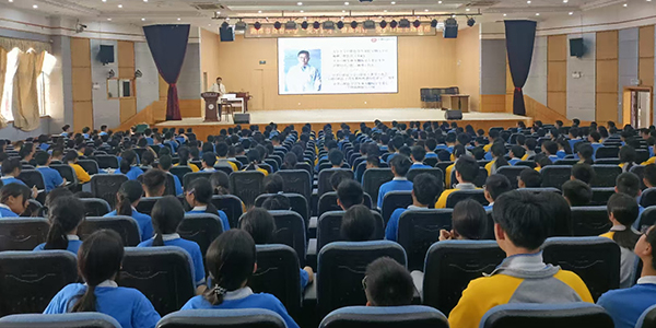健康口腔 · 快乐成长 | 中惠时代口腔走进湘潭市益智中学开展口腔知识讲座